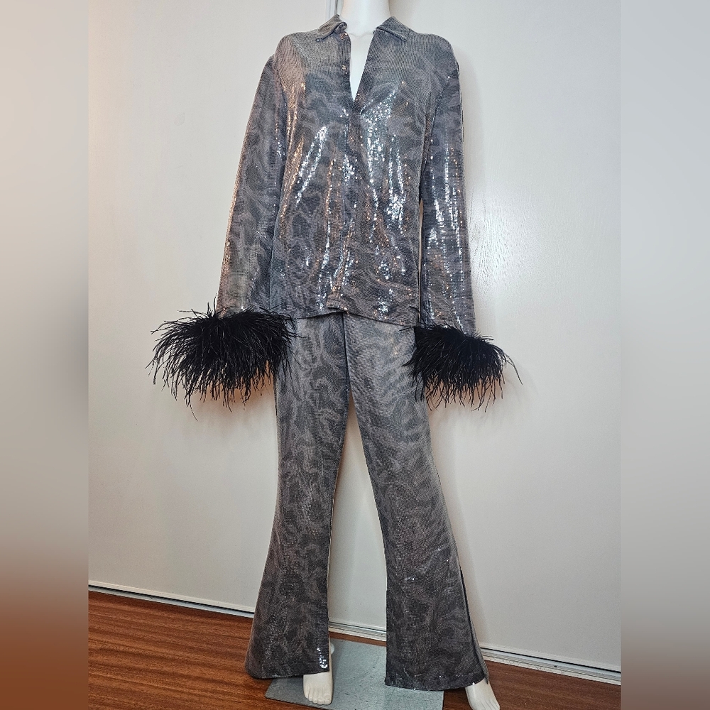 Onalaja 2pc Set w/ Sequins Cici Horng Shya Ostrich Feather Accents Size L